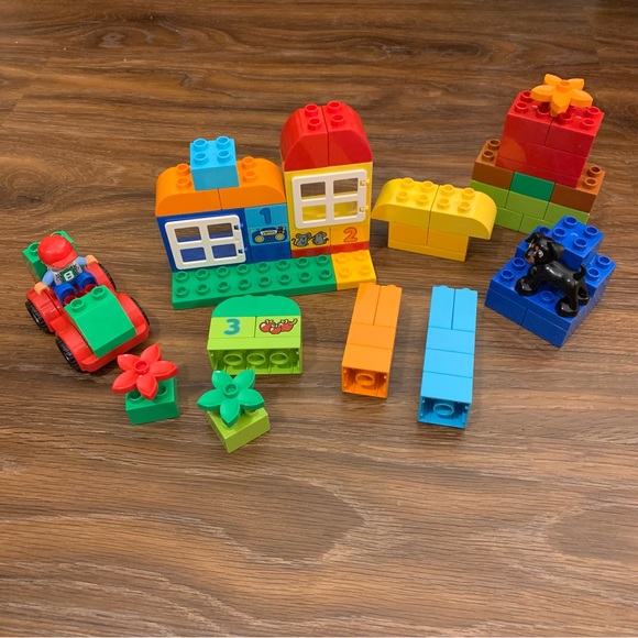 Duplo 10572 All in One Box of Fun - Picture 2 of 7